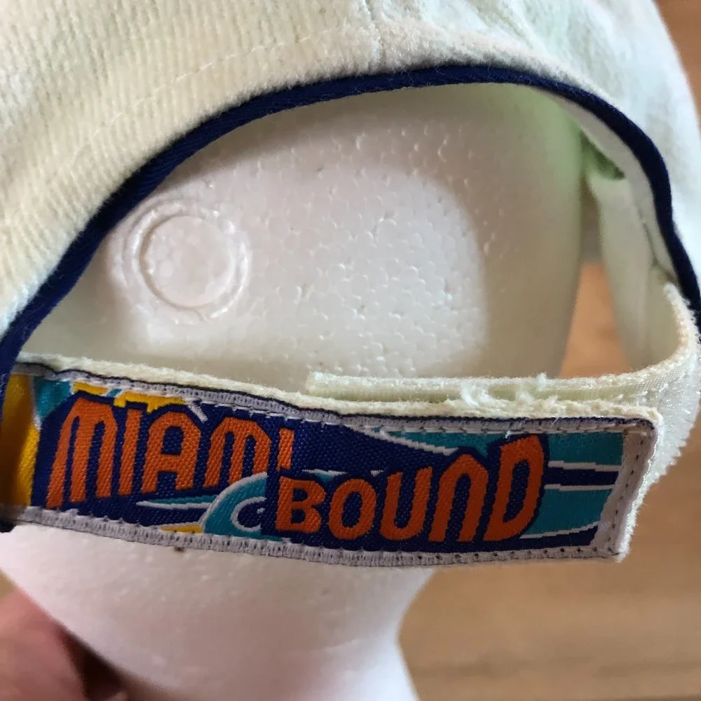 Vintage Denver Broncos Hat‎ Cap Snap Back White NFL Football Champions Miami 90s